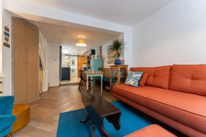 Host & Stay - The Beams at Frederick Gardens
